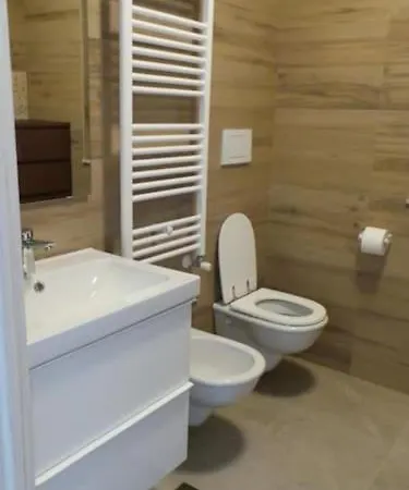 فيلة Alessandra مونوبولي