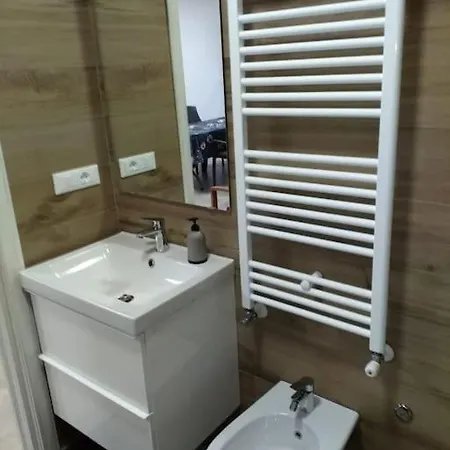 Alessandra * مونوبولي